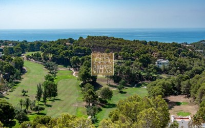 Exclusiva villa con impresionantes vistas panorámicas junto al Club de Golf de Altea